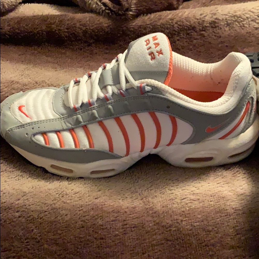 Nike tailwind
